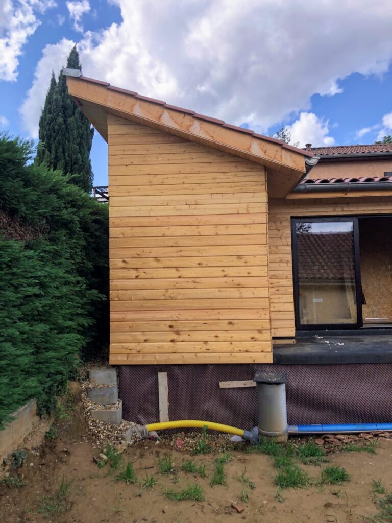 Rénovation écologique en matériaux biosourcés d'une maison à Chazay d'Azergues dans le Beaujolais | Studio LOH Architecture Grenoble