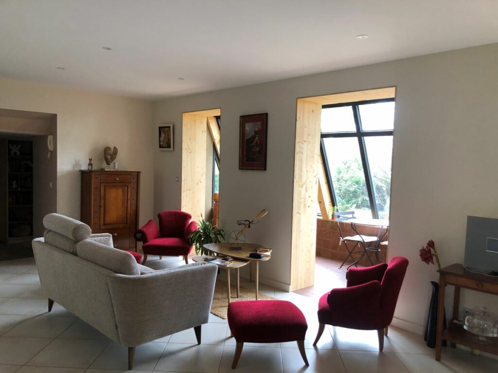 Rénovation écologique en matériaux biosourcés d'une maison à Chazay d'Azergues dans le Beaujolais | Studio LOH Architecture Grenoble