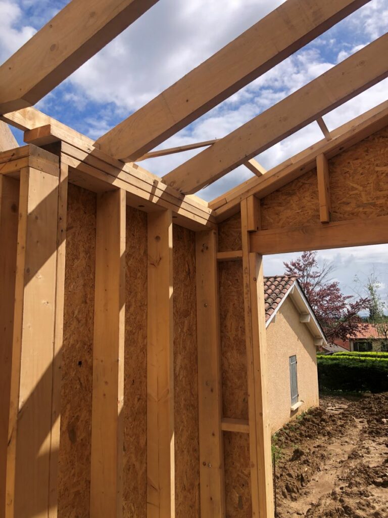 Rénovation écologique en matériaux biosourcés d'une maison à Chazay d'Azergues dans le Beaujolais | Studio LOH Architecture Grenoble