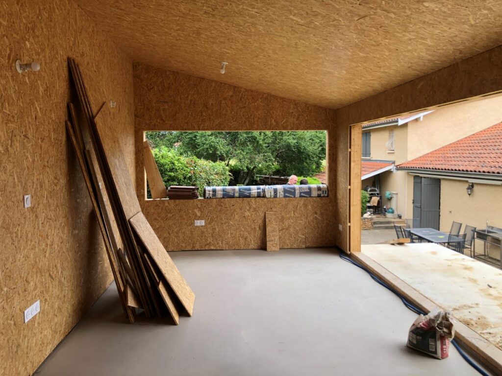 Rénovation écologique en matériaux biosourcés d'une maison à Chazay d'Azergues dans le Beaujolais | Studio LOH Architecture Grenoble
